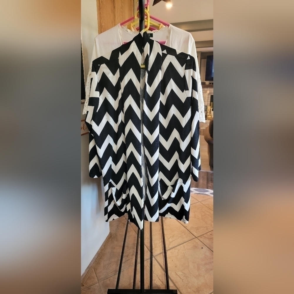 MOA Moa Black and White open front cardigan. Size 1X